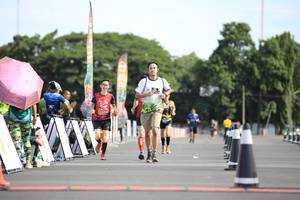 BIB: 
                            <button type="button" onclick="openModal(5136980)" class="btn btn-primary btn-sm float-right btn-popup" data-toggle="modal" data-target=".modal-high-quality">
                        <i class="fas fa-shopping-cart"></i> Add to Cart
                    </button>
                                            <button type="button" onclick="isThisMe(5136980, true)" class="btn btn-success btn-sm float-right btn-popup btn-isme hidden" data-toggle="tooltip" data-placement="bottom" title="นี่คือรูปของคุณใช่ไหม คลิกที่นี่เพื่อเอาเข้าอัลบั้ม">
                        <i class="fas fa-plus"></i> Add to album
                    </button>
                    <button type="button" onclick="isThisMe(5136980, false)" class="btn btn-warning btn-sm float-right btn-popup btn-isnotme hidden">
                        <i class="fas fa-ban"></i> Remove from album
                    </button>