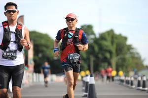 BIB: 0378, 1086
                            <button type="button" onclick="openModal(5127855)" class="btn btn-primary btn-sm float-right btn-popup" data-toggle="modal" data-target=".modal-high-quality">
                        <i class="fas fa-shopping-cart"></i> Add to Cart
                    </button>
                                            <button type="button" onclick="isThisMe(5127855, true)" class="btn btn-success btn-sm float-right btn-popup btn-isme hidden" data-toggle="tooltip" data-placement="bottom" title="นี่คือรูปของคุณใช่ไหม คลิกที่นี่เพื่อเอาเข้าอัลบั้ม">
                        <i class="fas fa-plus"></i> Add to album
                    </button>
                    <button type="button" onclick="isThisMe(5127855, false)" class="btn btn-warning btn-sm float-right btn-popup btn-isnotme hidden">
                        <i class="fas fa-ban"></i> Remove from album
                    </button>