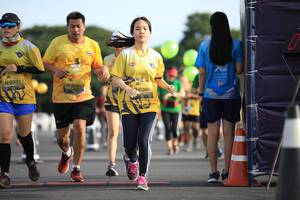 BIB: 0391, 360, 0386
                            <button type="button" onclick="openModal(4968425)" class="btn btn-primary btn-sm float-right btn-popup" data-toggle="modal" data-target=".modal-high-quality">
                        <i class="fas fa-shopping-cart"></i> Add to Cart
                    </button>
                                            <button type="button" onclick="isThisMe(4968425, true)" class="btn btn-success btn-sm float-right btn-popup btn-isme hidden" data-toggle="tooltip" data-placement="bottom" title="นี่คือรูปของคุณใช่ไหม คลิกที่นี่เพื่อเอาเข้าอัลบั้ม">
                        <i class="fas fa-plus"></i> Add to album
                    </button>
                    <button type="button" onclick="isThisMe(4968425, false)" class="btn btn-warning btn-sm float-right btn-popup btn-isnotme hidden">
                        <i class="fas fa-ban"></i> Remove from album
                    </button>