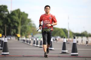 BIB: 0408
                            <button type="button" onclick="openModal(5104536)" class="btn btn-primary btn-sm float-right btn-popup" data-toggle="modal" data-target=".modal-high-quality">
                        <i class="fas fa-shopping-cart"></i> Add to Cart
                    </button>
                                            <button type="button" onclick="isThisMe(5104536, true)" class="btn btn-success btn-sm float-right btn-popup btn-isme hidden" data-toggle="tooltip" data-placement="bottom" title="นี่คือรูปของคุณใช่ไหม คลิกที่นี่เพื่อเอาเข้าอัลบั้ม">
                        <i class="fas fa-plus"></i> Add to album
                    </button>
                    <button type="button" onclick="isThisMe(5104536, false)" class="btn btn-warning btn-sm float-right btn-popup btn-isnotme hidden">
                        <i class="fas fa-ban"></i> Remove from album
                    </button>