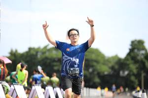 BIB: 1036
                            <button type="button" onclick="openModal(5136937)" class="btn btn-primary btn-sm float-right btn-popup" data-toggle="modal" data-target=".modal-high-quality">
                        <i class="fas fa-shopping-cart"></i> Add to Cart
                    </button>
                                            <button type="button" onclick="isThisMe(5136937, true)" class="btn btn-success btn-sm float-right btn-popup btn-isme hidden" data-toggle="tooltip" data-placement="bottom" title="นี่คือรูปของคุณใช่ไหม คลิกที่นี่เพื่อเอาเข้าอัลบั้ม">
                        <i class="fas fa-plus"></i> Add to album
                    </button>
                    <button type="button" onclick="isThisMe(5136937, false)" class="btn btn-warning btn-sm float-right btn-popup btn-isnotme hidden">
                        <i class="fas fa-ban"></i> Remove from album
                    </button>