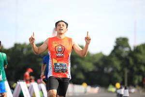 BIB: 0212
                            <button type="button" onclick="openModal(5104354)" class="btn btn-primary btn-sm float-right btn-popup" data-toggle="modal" data-target=".modal-high-quality">
                        <i class="fas fa-shopping-cart"></i> Add to Cart
                    </button>
                                            <button type="button" onclick="isThisMe(5104354, true)" class="btn btn-success btn-sm float-right btn-popup btn-isme hidden" data-toggle="tooltip" data-placement="bottom" title="นี่คือรูปของคุณใช่ไหม คลิกที่นี่เพื่อเอาเข้าอัลบั้ม">
                        <i class="fas fa-plus"></i> Add to album
                    </button>
                    <button type="button" onclick="isThisMe(5104354, false)" class="btn btn-warning btn-sm float-right btn-popup btn-isnotme hidden">
                        <i class="fas fa-ban"></i> Remove from album
                    </button>