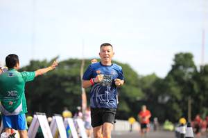 BIB: 0690
                            <button type="button" onclick="openModal(5102745)" class="btn btn-primary btn-sm float-right btn-popup" data-toggle="modal" data-target=".modal-high-quality">
                        <i class="fas fa-shopping-cart"></i> Add to Cart
                    </button>
                                            <button type="button" onclick="isThisMe(5102745, true)" class="btn btn-success btn-sm float-right btn-popup btn-isme hidden" data-toggle="tooltip" data-placement="bottom" title="นี่คือรูปของคุณใช่ไหม คลิกที่นี่เพื่อเอาเข้าอัลบั้ม">
                        <i class="fas fa-plus"></i> Add to album
                    </button>
                    <button type="button" onclick="isThisMe(5102745, false)" class="btn btn-warning btn-sm float-right btn-popup btn-isnotme hidden">
                        <i class="fas fa-ban"></i> Remove from album
                    </button>