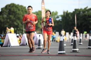 BIB: 0235
                            <button type="button" onclick="openModal(5090763)" class="btn btn-primary btn-sm float-right btn-popup" data-toggle="modal" data-target=".modal-high-quality">
                        <i class="fas fa-shopping-cart"></i> Add to Cart
                    </button>
                                            <button type="button" onclick="isThisMe(5090763, true)" class="btn btn-success btn-sm float-right btn-popup btn-isme hidden" data-toggle="tooltip" data-placement="bottom" title="นี่คือรูปของคุณใช่ไหม คลิกที่นี่เพื่อเอาเข้าอัลบั้ม">
                        <i class="fas fa-plus"></i> Add to album
                    </button>
                    <button type="button" onclick="isThisMe(5090763, false)" class="btn btn-warning btn-sm float-right btn-popup btn-isnotme hidden">
                        <i class="fas fa-ban"></i> Remove from album
                    </button>