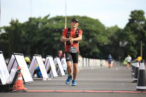 BIB: 706
                            <button type="button" onclick="openModal(5127310)" class="btn btn-primary btn-sm float-right btn-popup" data-toggle="modal" data-target=".modal-high-quality">
                        <i class="fas fa-shopping-cart"></i> Add to Cart
                    </button>
                                            <button type="button" onclick="isThisMe(5127310, true)" class="btn btn-success btn-sm float-right btn-popup btn-isme hidden" data-toggle="tooltip" data-placement="bottom" title="นี่คือรูปของคุณใช่ไหม คลิกที่นี่เพื่อเอาเข้าอัลบั้ม">
                        <i class="fas fa-plus"></i> Add to album
                    </button>
                    <button type="button" onclick="isThisMe(5127310, false)" class="btn btn-warning btn-sm float-right btn-popup btn-isnotme hidden">
                        <i class="fas fa-ban"></i> Remove from album
                    </button>