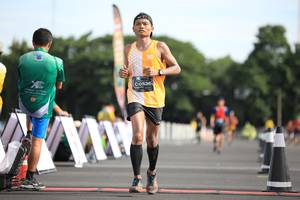 BIB: 536
                            <button type="button" onclick="openModal(5101947)" class="btn btn-primary btn-sm float-right btn-popup" data-toggle="modal" data-target=".modal-high-quality">
                        <i class="fas fa-shopping-cart"></i> Add to Cart
                    </button>
                                            <button type="button" onclick="isThisMe(5101947, true)" class="btn btn-success btn-sm float-right btn-popup btn-isme hidden" data-toggle="tooltip" data-placement="bottom" title="นี่คือรูปของคุณใช่ไหม คลิกที่นี่เพื่อเอาเข้าอัลบั้ม">
                        <i class="fas fa-plus"></i> Add to album
                    </button>
                    <button type="button" onclick="isThisMe(5101947, false)" class="btn btn-warning btn-sm float-right btn-popup btn-isnotme hidden">
                        <i class="fas fa-ban"></i> Remove from album
                    </button>