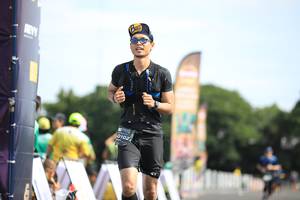 BIB: 0102
                            <button type="button" onclick="openModal(5136763)" class="btn btn-primary btn-sm float-right btn-popup" data-toggle="modal" data-target=".modal-high-quality">
                        <i class="fas fa-shopping-cart"></i> Add to Cart
                    </button>
                                            <button type="button" onclick="isThisMe(5136763, true)" class="btn btn-success btn-sm float-right btn-popup btn-isme hidden" data-toggle="tooltip" data-placement="bottom" title="นี่คือรูปของคุณใช่ไหม คลิกที่นี่เพื่อเอาเข้าอัลบั้ม">
                        <i class="fas fa-plus"></i> Add to album
                    </button>
                    <button type="button" onclick="isThisMe(5136763, false)" class="btn btn-warning btn-sm float-right btn-popup btn-isnotme hidden">
                        <i class="fas fa-ban"></i> Remove from album
                    </button>