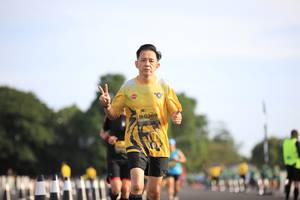 BIB: 0369
                            <button type="button" onclick="openModal(4952273)" class="btn btn-primary btn-sm float-right btn-popup" data-toggle="modal" data-target=".modal-high-quality">
                        <i class="fas fa-shopping-cart"></i> Add to Cart
                    </button>
                                            <button type="button" onclick="isThisMe(4952273, true)" class="btn btn-success btn-sm float-right btn-popup btn-isme hidden" data-toggle="tooltip" data-placement="bottom" title="นี่คือรูปของคุณใช่ไหม คลิกที่นี่เพื่อเอาเข้าอัลบั้ม">
                        <i class="fas fa-plus"></i> Add to album
                    </button>
                    <button type="button" onclick="isThisMe(4952273, false)" class="btn btn-warning btn-sm float-right btn-popup btn-isnotme hidden">
                        <i class="fas fa-ban"></i> Remove from album
                    </button>
