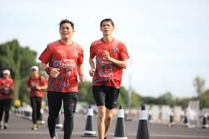 BIB: 0271, 0272
                            <button type="button" onclick="openModal(5097996)" class="btn btn-primary btn-sm float-right btn-popup" data-toggle="modal" data-target=".modal-high-quality">
                        <i class="fas fa-shopping-cart"></i> Add to Cart
                    </button>
                                            <button type="button" onclick="isThisMe(5097996, true)" class="btn btn-success btn-sm float-right btn-popup btn-isme hidden" data-toggle="tooltip" data-placement="bottom" title="นี่คือรูปของคุณใช่ไหม คลิกที่นี่เพื่อเอาเข้าอัลบั้ม">
                        <i class="fas fa-plus"></i> Add to album
                    </button>
                    <button type="button" onclick="isThisMe(5097996, false)" class="btn btn-warning btn-sm float-right btn-popup btn-isnotme hidden">
                        <i class="fas fa-ban"></i> Remove from album
                    </button>