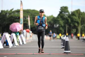 BIB: 0157
                            <button type="button" onclick="openModal(5128111)" class="btn btn-primary btn-sm float-right btn-popup" data-toggle="modal" data-target=".modal-high-quality">
                        <i class="fas fa-shopping-cart"></i> Add to Cart
                    </button>
                                            <button type="button" onclick="isThisMe(5128111, true)" class="btn btn-success btn-sm float-right btn-popup btn-isme hidden" data-toggle="tooltip" data-placement="bottom" title="นี่คือรูปของคุณใช่ไหม คลิกที่นี่เพื่อเอาเข้าอัลบั้ม">
                        <i class="fas fa-plus"></i> Add to album
                    </button>
                    <button type="button" onclick="isThisMe(5128111, false)" class="btn btn-warning btn-sm float-right btn-popup btn-isnotme hidden">
                        <i class="fas fa-ban"></i> Remove from album
                    </button>