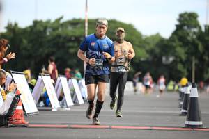 BIB: 829
                            <button type="button" onclick="openModal(5127701)" class="btn btn-primary btn-sm float-right btn-popup" data-toggle="modal" data-target=".modal-high-quality">
                        <i class="fas fa-shopping-cart"></i> Add to Cart
                    </button>
                                            <button type="button" onclick="isThisMe(5127701, true)" class="btn btn-success btn-sm float-right btn-popup btn-isme hidden" data-toggle="tooltip" data-placement="bottom" title="นี่คือรูปของคุณใช่ไหม คลิกที่นี่เพื่อเอาเข้าอัลบั้ม">
                        <i class="fas fa-plus"></i> Add to album
                    </button>
                    <button type="button" onclick="isThisMe(5127701, false)" class="btn btn-warning btn-sm float-right btn-popup btn-isnotme hidden">
                        <i class="fas fa-ban"></i> Remove from album
                    </button>