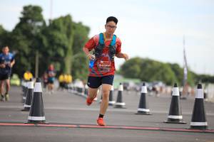 BIB: 0384
                            <button type="button" onclick="openModal(5121940)" class="btn btn-primary btn-sm float-right btn-popup" data-toggle="modal" data-target=".modal-high-quality">
                        <i class="fas fa-shopping-cart"></i> Add to Cart
                    </button>
                                            <button type="button" onclick="isThisMe(5121940, true)" class="btn btn-success btn-sm float-right btn-popup btn-isme hidden" data-toggle="tooltip" data-placement="bottom" title="นี่คือรูปของคุณใช่ไหม คลิกที่นี่เพื่อเอาเข้าอัลบั้ม">
                        <i class="fas fa-plus"></i> Add to album
                    </button>
                    <button type="button" onclick="isThisMe(5121940, false)" class="btn btn-warning btn-sm float-right btn-popup btn-isnotme hidden">
                        <i class="fas fa-ban"></i> Remove from album
                    </button>