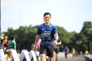 BIB: 0398
                            <button type="button" onclick="openModal(5136527)" class="btn btn-primary btn-sm float-right btn-popup" data-toggle="modal" data-target=".modal-high-quality">
                        <i class="fas fa-shopping-cart"></i> Add to Cart
                    </button>
                                            <button type="button" onclick="isThisMe(5136527, true)" class="btn btn-success btn-sm float-right btn-popup btn-isme hidden" data-toggle="tooltip" data-placement="bottom" title="นี่คือรูปของคุณใช่ไหม คลิกที่นี่เพื่อเอาเข้าอัลบั้ม">
                        <i class="fas fa-plus"></i> Add to album
                    </button>
                    <button type="button" onclick="isThisMe(5136527, false)" class="btn btn-warning btn-sm float-right btn-popup btn-isnotme hidden">
                        <i class="fas fa-ban"></i> Remove from album
                    </button>