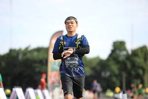 BIB: 0800
                            <button type="button" onclick="openModal(5105389)" class="btn btn-primary btn-sm float-right btn-popup" data-toggle="modal" data-target=".modal-high-quality">
                        <i class="fas fa-shopping-cart"></i> Add to Cart
                    </button>
                                            <button type="button" onclick="isThisMe(5105389, true)" class="btn btn-success btn-sm float-right btn-popup btn-isme hidden" data-toggle="tooltip" data-placement="bottom" title="นี่คือรูปของคุณใช่ไหม คลิกที่นี่เพื่อเอาเข้าอัลบั้ม">
                        <i class="fas fa-plus"></i> Add to album
                    </button>
                    <button type="button" onclick="isThisMe(5105389, false)" class="btn btn-warning btn-sm float-right btn-popup btn-isnotme hidden">
                        <i class="fas fa-ban"></i> Remove from album
                    </button>