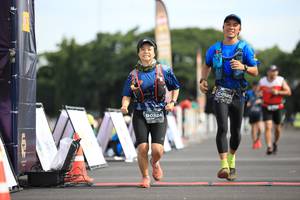 BIB: 535, 0324
                            <button type="button" onclick="openModal(5127129)" class="btn btn-primary btn-sm float-right btn-popup" data-toggle="modal" data-target=".modal-high-quality">
                        <i class="fas fa-shopping-cart"></i> Add to Cart
                    </button>
                                            <button type="button" onclick="isThisMe(5127129, true)" class="btn btn-success btn-sm float-right btn-popup btn-isme hidden" data-toggle="tooltip" data-placement="bottom" title="นี่คือรูปของคุณใช่ไหม คลิกที่นี่เพื่อเอาเข้าอัลบั้ม">
                        <i class="fas fa-plus"></i> Add to album
                    </button>
                    <button type="button" onclick="isThisMe(5127129, false)" class="btn btn-warning btn-sm float-right btn-popup btn-isnotme hidden">
                        <i class="fas fa-ban"></i> Remove from album
                    </button>