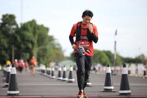 BIB: 0199
                            <button type="button" onclick="openModal(5109655)" class="btn btn-primary btn-sm float-right btn-popup" data-toggle="modal" data-target=".modal-high-quality">
                        <i class="fas fa-shopping-cart"></i> Add to Cart
                    </button>
                                            <button type="button" onclick="isThisMe(5109655, true)" class="btn btn-success btn-sm float-right btn-popup btn-isme hidden" data-toggle="tooltip" data-placement="bottom" title="นี่คือรูปของคุณใช่ไหม คลิกที่นี่เพื่อเอาเข้าอัลบั้ม">
                        <i class="fas fa-plus"></i> Add to album
                    </button>
                    <button type="button" onclick="isThisMe(5109655, false)" class="btn btn-warning btn-sm float-right btn-popup btn-isnotme hidden">
                        <i class="fas fa-ban"></i> Remove from album
                    </button>