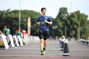 BIB: 0801
                            <button type="button" onclick="openModal(5136665)" class="btn btn-primary btn-sm float-right btn-popup" data-toggle="modal" data-target=".modal-high-quality">
                        <i class="fas fa-shopping-cart"></i> Add to Cart
                    </button>
                                            <button type="button" onclick="isThisMe(5136665, true)" class="btn btn-success btn-sm float-right btn-popup btn-isme hidden" data-toggle="tooltip" data-placement="bottom" title="นี่คือรูปของคุณใช่ไหม คลิกที่นี่เพื่อเอาเข้าอัลบั้ม">
                        <i class="fas fa-plus"></i> Add to album
                    </button>
                    <button type="button" onclick="isThisMe(5136665, false)" class="btn btn-warning btn-sm float-right btn-popup btn-isnotme hidden">
                        <i class="fas fa-ban"></i> Remove from album
                    </button>