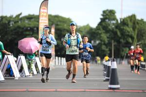 BIB: 0318
                            <button type="button" onclick="openModal(5136471)" class="btn btn-primary btn-sm float-right btn-popup" data-toggle="modal" data-target=".modal-high-quality">
                        <i class="fas fa-shopping-cart"></i> Add to Cart
                    </button>
                                            <button type="button" onclick="isThisMe(5136471, true)" class="btn btn-success btn-sm float-right btn-popup btn-isme hidden" data-toggle="tooltip" data-placement="bottom" title="นี่คือรูปของคุณใช่ไหม คลิกที่นี่เพื่อเอาเข้าอัลบั้ม">
                        <i class="fas fa-plus"></i> Add to album
                    </button>
                    <button type="button" onclick="isThisMe(5136471, false)" class="btn btn-warning btn-sm float-right btn-popup btn-isnotme hidden">
                        <i class="fas fa-ban"></i> Remove from album
                    </button>