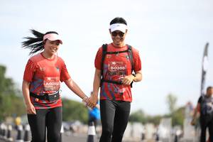 BIB: 0388, 0092
                            <button type="button" onclick="openModal(5098066)" class="btn btn-primary btn-sm float-right btn-popup" data-toggle="modal" data-target=".modal-high-quality">
                        <i class="fas fa-shopping-cart"></i> Add to Cart
                    </button>
                                            <button type="button" onclick="isThisMe(5098066, true)" class="btn btn-success btn-sm float-right btn-popup btn-isme hidden" data-toggle="tooltip" data-placement="bottom" title="นี่คือรูปของคุณใช่ไหม คลิกที่นี่เพื่อเอาเข้าอัลบั้ม">
                        <i class="fas fa-plus"></i> Add to album
                    </button>
                    <button type="button" onclick="isThisMe(5098066, false)" class="btn btn-warning btn-sm float-right btn-popup btn-isnotme hidden">
                        <i class="fas fa-ban"></i> Remove from album
                    </button>