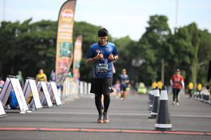 BIB: 0892
                            <button type="button" onclick="openModal(5125182)" class="btn btn-primary btn-sm float-right btn-popup" data-toggle="modal" data-target=".modal-high-quality">
                        <i class="fas fa-shopping-cart"></i> Add to Cart
                    </button>
                                            <button type="button" onclick="isThisMe(5125182, true)" class="btn btn-success btn-sm float-right btn-popup btn-isme hidden" data-toggle="tooltip" data-placement="bottom" title="นี่คือรูปของคุณใช่ไหม คลิกที่นี่เพื่อเอาเข้าอัลบั้ม">
                        <i class="fas fa-plus"></i> Add to album
                    </button>
                    <button type="button" onclick="isThisMe(5125182, false)" class="btn btn-warning btn-sm float-right btn-popup btn-isnotme hidden">
                        <i class="fas fa-ban"></i> Remove from album
                    </button>