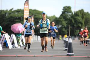 BIB: 0318
                            <button type="button" onclick="openModal(5136474)" class="btn btn-primary btn-sm float-right btn-popup" data-toggle="modal" data-target=".modal-high-quality">
                        <i class="fas fa-shopping-cart"></i> Add to Cart
                    </button>
                                            <button type="button" onclick="isThisMe(5136474, true)" class="btn btn-success btn-sm float-right btn-popup btn-isme hidden" data-toggle="tooltip" data-placement="bottom" title="นี่คือรูปของคุณใช่ไหม คลิกที่นี่เพื่อเอาเข้าอัลบั้ม">
                        <i class="fas fa-plus"></i> Add to album
                    </button>
                    <button type="button" onclick="isThisMe(5136474, false)" class="btn btn-warning btn-sm float-right btn-popup btn-isnotme hidden">
                        <i class="fas fa-ban"></i> Remove from album
                    </button>