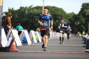 BIB: 0964, 
                            <button type="button" onclick="openModal(5123642)" class="btn btn-primary btn-sm float-right btn-popup" data-toggle="modal" data-target=".modal-high-quality">
                        <i class="fas fa-shopping-cart"></i> Add to Cart
                    </button>
                                            <button type="button" onclick="isThisMe(5123642, true)" class="btn btn-success btn-sm float-right btn-popup btn-isme hidden" data-toggle="tooltip" data-placement="bottom" title="นี่คือรูปของคุณใช่ไหม คลิกที่นี่เพื่อเอาเข้าอัลบั้ม">
                        <i class="fas fa-plus"></i> Add to album
                    </button>
                    <button type="button" onclick="isThisMe(5123642, false)" class="btn btn-warning btn-sm float-right btn-popup btn-isnotme hidden">
                        <i class="fas fa-ban"></i> Remove from album
                    </button>