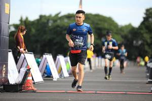 BIB: 0964, 
                            <button type="button" onclick="openModal(5123659)" class="btn btn-primary btn-sm float-right btn-popup" data-toggle="modal" data-target=".modal-high-quality">
                        <i class="fas fa-shopping-cart"></i> Add to Cart
                    </button>
                                            <button type="button" onclick="isThisMe(5123659, true)" class="btn btn-success btn-sm float-right btn-popup btn-isme hidden" data-toggle="tooltip" data-placement="bottom" title="นี่คือรูปของคุณใช่ไหม คลิกที่นี่เพื่อเอาเข้าอัลบั้ม">
                        <i class="fas fa-plus"></i> Add to album
                    </button>
                    <button type="button" onclick="isThisMe(5123659, false)" class="btn btn-warning btn-sm float-right btn-popup btn-isnotme hidden">
                        <i class="fas fa-ban"></i> Remove from album
                    </button>