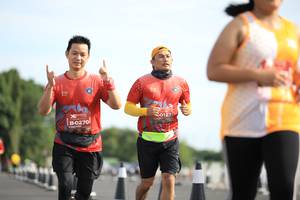 BIB: 0127, 0270
                            <button type="button" onclick="openModal(5099446)" class="btn btn-primary btn-sm float-right btn-popup" data-toggle="modal" data-target=".modal-high-quality">
                        <i class="fas fa-shopping-cart"></i> Add to Cart
                    </button>
                                            <button type="button" onclick="isThisMe(5099446, true)" class="btn btn-success btn-sm float-right btn-popup btn-isme hidden" data-toggle="tooltip" data-placement="bottom" title="นี่คือรูปของคุณใช่ไหม คลิกที่นี่เพื่อเอาเข้าอัลบั้ม">
                        <i class="fas fa-plus"></i> Add to album
                    </button>
                    <button type="button" onclick="isThisMe(5099446, false)" class="btn btn-warning btn-sm float-right btn-popup btn-isnotme hidden">
                        <i class="fas fa-ban"></i> Remove from album
                    </button>