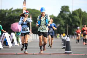 BIB: 0318
                            <button type="button" onclick="openModal(5136477)" class="btn btn-primary btn-sm float-right btn-popup" data-toggle="modal" data-target=".modal-high-quality">
                        <i class="fas fa-shopping-cart"></i> Add to Cart
                    </button>
                                            <button type="button" onclick="isThisMe(5136477, true)" class="btn btn-success btn-sm float-right btn-popup btn-isme hidden" data-toggle="tooltip" data-placement="bottom" title="นี่คือรูปของคุณใช่ไหม คลิกที่นี่เพื่อเอาเข้าอัลบั้ม">
                        <i class="fas fa-plus"></i> Add to album
                    </button>
                    <button type="button" onclick="isThisMe(5136477, false)" class="btn btn-warning btn-sm float-right btn-popup btn-isnotme hidden">
                        <i class="fas fa-ban"></i> Remove from album
                    </button>