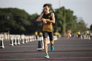 BIB: 
                            <button type="button" onclick="openModal(4946695)" class="btn btn-primary btn-sm float-right btn-popup" data-toggle="modal" data-target=".modal-high-quality">
                        <i class="fas fa-shopping-cart"></i> Add to Cart
                    </button>
                                            <button type="button" onclick="isThisMe(4946695, true)" class="btn btn-success btn-sm float-right btn-popup btn-isme hidden" data-toggle="tooltip" data-placement="bottom" title="นี่คือรูปของคุณใช่ไหม คลิกที่นี่เพื่อเอาเข้าอัลบั้ม">
                        <i class="fas fa-plus"></i> Add to album
                    </button>
                    <button type="button" onclick="isThisMe(4946695, false)" class="btn btn-warning btn-sm float-right btn-popup btn-isnotme hidden">
                        <i class="fas fa-ban"></i> Remove from album
                    </button>