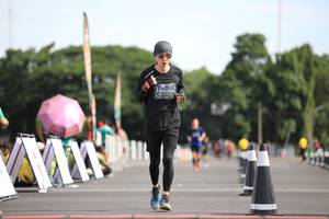 BIB: 0319
                            <button type="button" onclick="openModal(5136558)" class="btn btn-primary btn-sm float-right btn-popup" data-toggle="modal" data-target=".modal-high-quality">
                        <i class="fas fa-shopping-cart"></i> Add to Cart
                    </button>
                                            <button type="button" onclick="isThisMe(5136558, true)" class="btn btn-success btn-sm float-right btn-popup btn-isme hidden" data-toggle="tooltip" data-placement="bottom" title="นี่คือรูปของคุณใช่ไหม คลิกที่นี่เพื่อเอาเข้าอัลบั้ม">
                        <i class="fas fa-plus"></i> Add to album
                    </button>
                    <button type="button" onclick="isThisMe(5136558, false)" class="btn btn-warning btn-sm float-right btn-popup btn-isnotme hidden">
                        <i class="fas fa-ban"></i> Remove from album
                    </button>