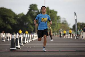 BIB: 1325, 
                            <button type="button" onclick="openModal(4947657)" class="btn btn-primary btn-sm float-right btn-popup" data-toggle="modal" data-target=".modal-high-quality">
                        <i class="fas fa-shopping-cart"></i> Add to Cart
                    </button>
                                            <button type="button" onclick="isThisMe(4947657, true)" class="btn btn-success btn-sm float-right btn-popup btn-isme hidden" data-toggle="tooltip" data-placement="bottom" title="นี่คือรูปของคุณใช่ไหม คลิกที่นี่เพื่อเอาเข้าอัลบั้ม">
                        <i class="fas fa-plus"></i> Add to album
                    </button>
                    <button type="button" onclick="isThisMe(4947657, false)" class="btn btn-warning btn-sm float-right btn-popup btn-isnotme hidden">
                        <i class="fas fa-ban"></i> Remove from album
                    </button>