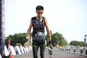 BIB: 1026
                            <button type="button" onclick="openModal(5126095)" class="btn btn-primary btn-sm float-right btn-popup" data-toggle="modal" data-target=".modal-high-quality">
                        <i class="fas fa-shopping-cart"></i> Add to Cart
                    </button>
                                            <button type="button" onclick="isThisMe(5126095, true)" class="btn btn-success btn-sm float-right btn-popup btn-isme hidden" data-toggle="tooltip" data-placement="bottom" title="นี่คือรูปของคุณใช่ไหม คลิกที่นี่เพื่อเอาเข้าอัลบั้ม">
                        <i class="fas fa-plus"></i> Add to album
                    </button>
                    <button type="button" onclick="isThisMe(5126095, false)" class="btn btn-warning btn-sm float-right btn-popup btn-isnotme hidden">
                        <i class="fas fa-ban"></i> Remove from album
                    </button>