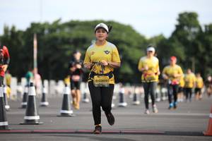 BIB: 0303
                            <button type="button" onclick="openModal(5083289)" class="btn btn-primary btn-sm float-right btn-popup" data-toggle="modal" data-target=".modal-high-quality">
                        <i class="fas fa-shopping-cart"></i> Add to Cart
                    </button>
                                            <button type="button" onclick="isThisMe(5083289, true)" class="btn btn-success btn-sm float-right btn-popup btn-isme hidden" data-toggle="tooltip" data-placement="bottom" title="นี่คือรูปของคุณใช่ไหม คลิกที่นี่เพื่อเอาเข้าอัลบั้ม">
                        <i class="fas fa-plus"></i> Add to album
                    </button>
                    <button type="button" onclick="isThisMe(5083289, false)" class="btn btn-warning btn-sm float-right btn-popup btn-isnotme hidden">
                        <i class="fas fa-ban"></i> Remove from album
                    </button>