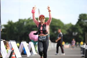 BIB: 01521
                            <button type="button" onclick="openModal(5128925)" class="btn btn-primary btn-sm float-right btn-popup" data-toggle="modal" data-target=".modal-high-quality">
                        <i class="fas fa-shopping-cart"></i> Add to Cart
                    </button>
                                            <button type="button" onclick="isThisMe(5128925, true)" class="btn btn-success btn-sm float-right btn-popup btn-isme hidden" data-toggle="tooltip" data-placement="bottom" title="นี่คือรูปของคุณใช่ไหม คลิกที่นี่เพื่อเอาเข้าอัลบั้ม">
                        <i class="fas fa-plus"></i> Add to album
                    </button>
                    <button type="button" onclick="isThisMe(5128925, false)" class="btn btn-warning btn-sm float-right btn-popup btn-isnotme hidden">
                        <i class="fas fa-ban"></i> Remove from album
                    </button>