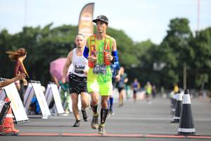 BIB: 0734
                            <button type="button" onclick="openModal(5136515)" class="btn btn-primary btn-sm float-right btn-popup" data-toggle="modal" data-target=".modal-high-quality">
                        <i class="fas fa-shopping-cart"></i> Add to Cart
                    </button>
                                            <button type="button" onclick="isThisMe(5136515, true)" class="btn btn-success btn-sm float-right btn-popup btn-isme hidden" data-toggle="tooltip" data-placement="bottom" title="นี่คือรูปของคุณใช่ไหม คลิกที่นี่เพื่อเอาเข้าอัลบั้ม">
                        <i class="fas fa-plus"></i> Add to album
                    </button>
                    <button type="button" onclick="isThisMe(5136515, false)" class="btn btn-warning btn-sm float-right btn-popup btn-isnotme hidden">
                        <i class="fas fa-ban"></i> Remove from album
                    </button>