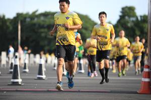BIB: 0714
                            <button type="button" onclick="openModal(4958991)" class="btn btn-primary btn-sm float-right btn-popup" data-toggle="modal" data-target=".modal-high-quality">
                        <i class="fas fa-shopping-cart"></i> Add to Cart
                    </button>
                                            <button type="button" onclick="isThisMe(4958991, true)" class="btn btn-success btn-sm float-right btn-popup btn-isme hidden" data-toggle="tooltip" data-placement="bottom" title="นี่คือรูปของคุณใช่ไหม คลิกที่นี่เพื่อเอาเข้าอัลบั้ม">
                        <i class="fas fa-plus"></i> Add to album
                    </button>
                    <button type="button" onclick="isThisMe(4958991, false)" class="btn btn-warning btn-sm float-right btn-popup btn-isnotme hidden">
                        <i class="fas fa-ban"></i> Remove from album
                    </button>