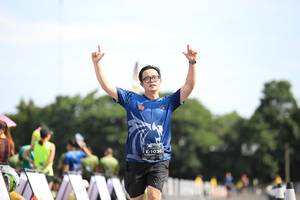 BIB: 10361
                            <button type="button" onclick="openModal(5136935)" class="btn btn-primary btn-sm float-right btn-popup" data-toggle="modal" data-target=".modal-high-quality">
                        <i class="fas fa-shopping-cart"></i> Add to Cart
                    </button>
                                            <button type="button" onclick="isThisMe(5136935, true)" class="btn btn-success btn-sm float-right btn-popup btn-isme hidden" data-toggle="tooltip" data-placement="bottom" title="นี่คือรูปของคุณใช่ไหม คลิกที่นี่เพื่อเอาเข้าอัลบั้ม">
                        <i class="fas fa-plus"></i> Add to album
                    </button>
                    <button type="button" onclick="isThisMe(5136935, false)" class="btn btn-warning btn-sm float-right btn-popup btn-isnotme hidden">
                        <i class="fas fa-ban"></i> Remove from album
                    </button>