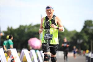 BIB: 0805
                            <button type="button" onclick="openModal(5136548)" class="btn btn-primary btn-sm float-right btn-popup" data-toggle="modal" data-target=".modal-high-quality">
                        <i class="fas fa-shopping-cart"></i> Add to Cart
                    </button>
                                            <button type="button" onclick="isThisMe(5136548, true)" class="btn btn-success btn-sm float-right btn-popup btn-isme hidden" data-toggle="tooltip" data-placement="bottom" title="นี่คือรูปของคุณใช่ไหม คลิกที่นี่เพื่อเอาเข้าอัลบั้ม">
                        <i class="fas fa-plus"></i> Add to album
                    </button>
                    <button type="button" onclick="isThisMe(5136548, false)" class="btn btn-warning btn-sm float-right btn-popup btn-isnotme hidden">
                        <i class="fas fa-ban"></i> Remove from album
                    </button>