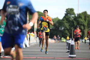 BIB: 1092
                            <button type="button" onclick="openModal(5103696)" class="btn btn-primary btn-sm float-right btn-popup" data-toggle="modal" data-target=".modal-high-quality">
                        <i class="fas fa-shopping-cart"></i> Add to Cart
                    </button>
                                            <button type="button" onclick="isThisMe(5103696, true)" class="btn btn-success btn-sm float-right btn-popup btn-isme hidden" data-toggle="tooltip" data-placement="bottom" title="นี่คือรูปของคุณใช่ไหม คลิกที่นี่เพื่อเอาเข้าอัลบั้ม">
                        <i class="fas fa-plus"></i> Add to album
                    </button>
                    <button type="button" onclick="isThisMe(5103696, false)" class="btn btn-warning btn-sm float-right btn-popup btn-isnotme hidden">
                        <i class="fas fa-ban"></i> Remove from album
                    </button>