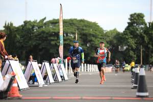 BIB: 
                            <button type="button" onclick="openModal(5127521)" class="btn btn-primary btn-sm float-right btn-popup" data-toggle="modal" data-target=".modal-high-quality">
                        <i class="fas fa-shopping-cart"></i> Add to Cart
                    </button>
                                            <button type="button" onclick="isThisMe(5127521, true)" class="btn btn-success btn-sm float-right btn-popup btn-isme hidden" data-toggle="tooltip" data-placement="bottom" title="นี่คือรูปของคุณใช่ไหม คลิกที่นี่เพื่อเอาเข้าอัลบั้ม">
                        <i class="fas fa-plus"></i> Add to album
                    </button>
                    <button type="button" onclick="isThisMe(5127521, false)" class="btn btn-warning btn-sm float-right btn-popup btn-isnotme hidden">
                        <i class="fas fa-ban"></i> Remove from album
                    </button>