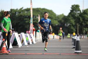 BIB: 774
                            <button type="button" onclick="openModal(5105062)" class="btn btn-primary btn-sm float-right btn-popup" data-toggle="modal" data-target=".modal-high-quality">
                        <i class="fas fa-shopping-cart"></i> Add to Cart
                    </button>
                                            <button type="button" onclick="isThisMe(5105062, true)" class="btn btn-success btn-sm float-right btn-popup btn-isme hidden" data-toggle="tooltip" data-placement="bottom" title="นี่คือรูปของคุณใช่ไหม คลิกที่นี่เพื่อเอาเข้าอัลบั้ม">
                        <i class="fas fa-plus"></i> Add to album
                    </button>
                    <button type="button" onclick="isThisMe(5105062, false)" class="btn btn-warning btn-sm float-right btn-popup btn-isnotme hidden">
                        <i class="fas fa-ban"></i> Remove from album
                    </button>