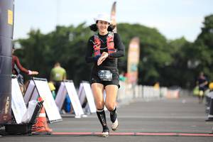 BIB: 018, 
                            <button type="button" onclick="openModal(5126850)" class="btn btn-primary btn-sm float-right btn-popup" data-toggle="modal" data-target=".modal-high-quality">
                        <i class="fas fa-shopping-cart"></i> Add to Cart
                    </button>
                                            <button type="button" onclick="isThisMe(5126850, true)" class="btn btn-success btn-sm float-right btn-popup btn-isme hidden" data-toggle="tooltip" data-placement="bottom" title="นี่คือรูปของคุณใช่ไหม คลิกที่นี่เพื่อเอาเข้าอัลบั้ม">
                        <i class="fas fa-plus"></i> Add to album
                    </button>
                    <button type="button" onclick="isThisMe(5126850, false)" class="btn btn-warning btn-sm float-right btn-popup btn-isnotme hidden">
                        <i class="fas fa-ban"></i> Remove from album
                    </button>