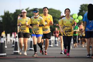 BIB: 0715, 0391, 0360, 0386
                            <button type="button" onclick="openModal(4968421)" class="btn btn-primary btn-sm float-right btn-popup" data-toggle="modal" data-target=".modal-high-quality">
                        <i class="fas fa-shopping-cart"></i> Add to Cart
                    </button>
                                            <button type="button" onclick="isThisMe(4968421, true)" class="btn btn-success btn-sm float-right btn-popup btn-isme hidden" data-toggle="tooltip" data-placement="bottom" title="นี่คือรูปของคุณใช่ไหม คลิกที่นี่เพื่อเอาเข้าอัลบั้ม">
                        <i class="fas fa-plus"></i> Add to album
                    </button>
                    <button type="button" onclick="isThisMe(4968421, false)" class="btn btn-warning btn-sm float-right btn-popup btn-isnotme hidden">
                        <i class="fas fa-ban"></i> Remove from album
                    </button>