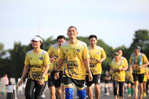 BIB: 0468, 0869
                            <button type="button" onclick="openModal(4966978)" class="btn btn-primary btn-sm float-right btn-popup" data-toggle="modal" data-target=".modal-high-quality">
                        <i class="fas fa-shopping-cart"></i> Add to Cart
                    </button>
                                            <button type="button" onclick="isThisMe(4966978, true)" class="btn btn-success btn-sm float-right btn-popup btn-isme hidden" data-toggle="tooltip" data-placement="bottom" title="นี่คือรูปของคุณใช่ไหม คลิกที่นี่เพื่อเอาเข้าอัลบั้ม">
                        <i class="fas fa-plus"></i> Add to album
                    </button>
                    <button type="button" onclick="isThisMe(4966978, false)" class="btn btn-warning btn-sm float-right btn-popup btn-isnotme hidden">
                        <i class="fas fa-ban"></i> Remove from album
                    </button>