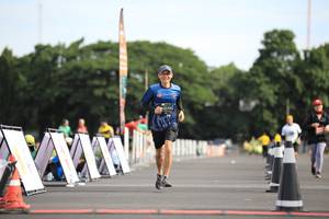 BIB: 123, 
                            <button type="button" onclick="openModal(5127343)" class="btn btn-primary btn-sm float-right btn-popup" data-toggle="modal" data-target=".modal-high-quality">
                        <i class="fas fa-shopping-cart"></i> Add to Cart
                    </button>
                                            <button type="button" onclick="isThisMe(5127343, true)" class="btn btn-success btn-sm float-right btn-popup btn-isme hidden" data-toggle="tooltip" data-placement="bottom" title="นี่คือรูปของคุณใช่ไหม คลิกที่นี่เพื่อเอาเข้าอัลบั้ม">
                        <i class="fas fa-plus"></i> Add to album
                    </button>
                    <button type="button" onclick="isThisMe(5127343, false)" class="btn btn-warning btn-sm float-right btn-popup btn-isnotme hidden">
                        <i class="fas fa-ban"></i> Remove from album
                    </button>