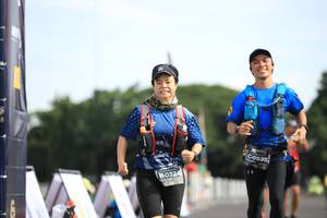 BIB: 535, 0324
                            <button type="button" onclick="openModal(5127139)" class="btn btn-primary btn-sm float-right btn-popup" data-toggle="modal" data-target=".modal-high-quality">
                        <i class="fas fa-shopping-cart"></i> Add to Cart
                    </button>
                                            <button type="button" onclick="isThisMe(5127139, true)" class="btn btn-success btn-sm float-right btn-popup btn-isme hidden" data-toggle="tooltip" data-placement="bottom" title="นี่คือรูปของคุณใช่ไหม คลิกที่นี่เพื่อเอาเข้าอัลบั้ม">
                        <i class="fas fa-plus"></i> Add to album
                    </button>
                    <button type="button" onclick="isThisMe(5127139, false)" class="btn btn-warning btn-sm float-right btn-popup btn-isnotme hidden">
                        <i class="fas fa-ban"></i> Remove from album
                    </button>