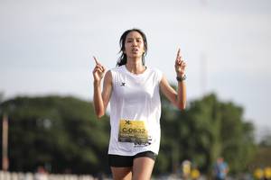 BIB: 0632
                            <button type="button" onclick="openModal(4947625)" class="btn btn-primary btn-sm float-right btn-popup" data-toggle="modal" data-target=".modal-high-quality">
                        <i class="fas fa-shopping-cart"></i> Add to Cart
                    </button>
                                            <button type="button" onclick="isThisMe(4947625, true)" class="btn btn-success btn-sm float-right btn-popup btn-isme hidden" data-toggle="tooltip" data-placement="bottom" title="นี่คือรูปของคุณใช่ไหม คลิกที่นี่เพื่อเอาเข้าอัลบั้ม">
                        <i class="fas fa-plus"></i> Add to album
                    </button>
                    <button type="button" onclick="isThisMe(4947625, false)" class="btn btn-warning btn-sm float-right btn-popup btn-isnotme hidden">
                        <i class="fas fa-ban"></i> Remove from album
                    </button>