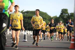 BIB: 1218, 0117
                            <button type="button" onclick="openModal(4962863)" class="btn btn-primary btn-sm float-right btn-popup" data-toggle="modal" data-target=".modal-high-quality">
                        <i class="fas fa-shopping-cart"></i> Add to Cart
                    </button>
                                            <button type="button" onclick="isThisMe(4962863, true)" class="btn btn-success btn-sm float-right btn-popup btn-isme hidden" data-toggle="tooltip" data-placement="bottom" title="นี่คือรูปของคุณใช่ไหม คลิกที่นี่เพื่อเอาเข้าอัลบั้ม">
                        <i class="fas fa-plus"></i> Add to album
                    </button>
                    <button type="button" onclick="isThisMe(4962863, false)" class="btn btn-warning btn-sm float-right btn-popup btn-isnotme hidden">
                        <i class="fas fa-ban"></i> Remove from album
                    </button>