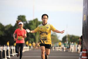 BIB: 0404, 
                            <button type="button" onclick="openModal(4949257)" class="btn btn-primary btn-sm float-right btn-popup" data-toggle="modal" data-target=".modal-high-quality">
                        <i class="fas fa-shopping-cart"></i> Add to Cart
                    </button>
                                            <button type="button" onclick="isThisMe(4949257, true)" class="btn btn-success btn-sm float-right btn-popup btn-isme hidden" data-toggle="tooltip" data-placement="bottom" title="นี่คือรูปของคุณใช่ไหม คลิกที่นี่เพื่อเอาเข้าอัลบั้ม">
                        <i class="fas fa-plus"></i> Add to album
                    </button>
                    <button type="button" onclick="isThisMe(4949257, false)" class="btn btn-warning btn-sm float-right btn-popup btn-isnotme hidden">
                        <i class="fas fa-ban"></i> Remove from album
                    </button>